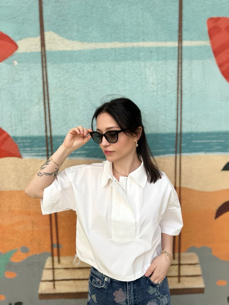 Beyaz Kısa Kollu Fermuar Detaylı Gömlek