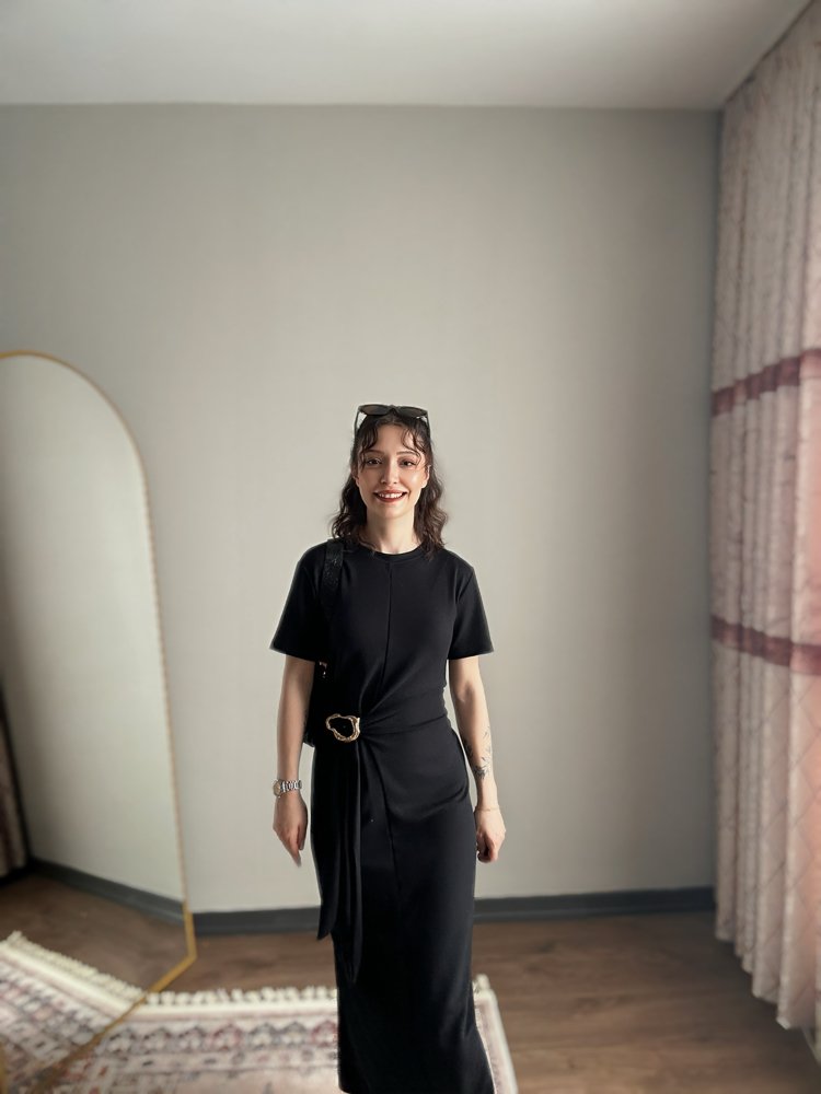 Oys Kumaş Toka Detaylı Midi Elbise