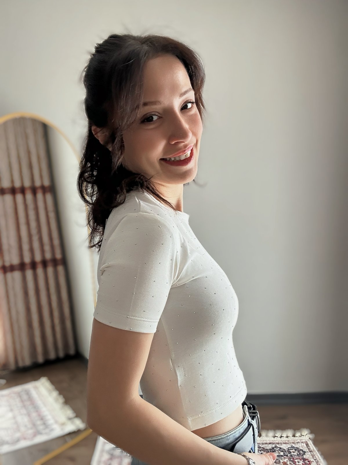 Parıltılı Beyaz Crop T-Shirt
